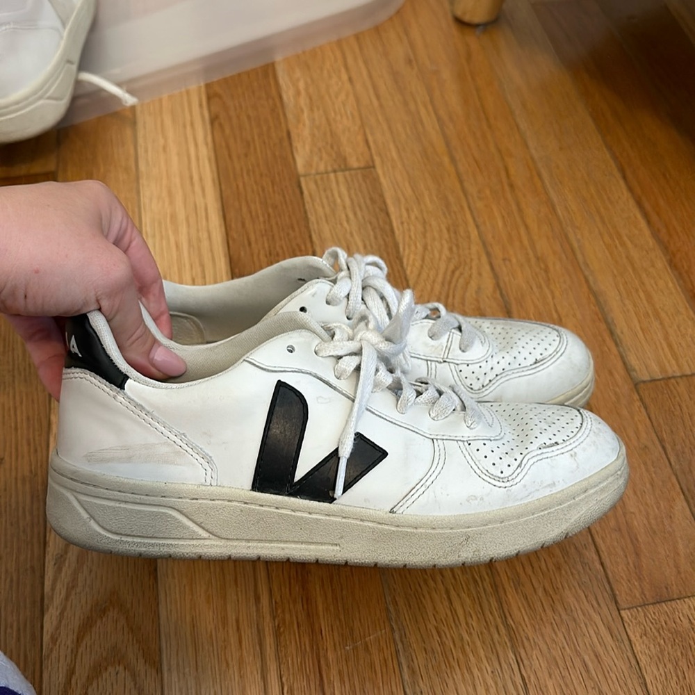 Veja
V-10 Lace Up Sneakers
